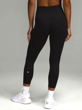 Lululemon Base Pace High-Rise Crop 23"